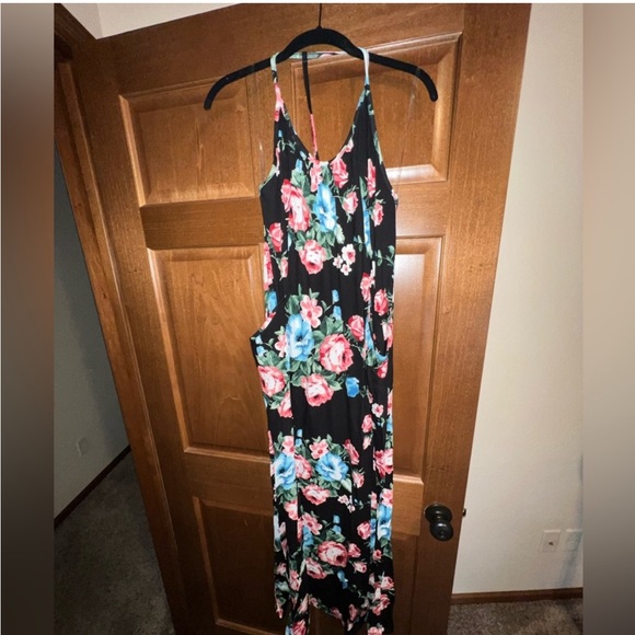 ✨Last One‼️ NEW Maxi Dress T-strap back with side pockets! - Picture 10 of 10